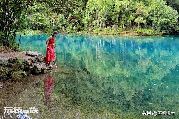 贵州荔波小七孔风景区景点介绍(这里山水秀美犹如仙境)-图片1
